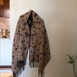 This is a shawl I purchased in Japan
